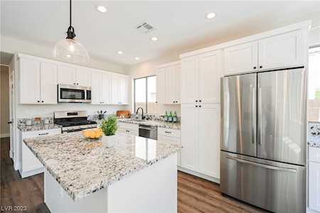 6210 Copper Light St North Las Vegas, NV 89081