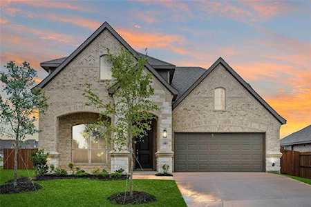 1301 Fox Glen Trail Crowley, TX 76036