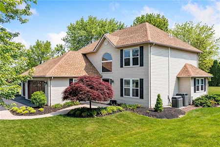 2525 River Rock Dr Macungie, PA 18062