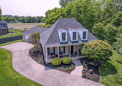 10488 Lauren Court Newburgh, IN 47630