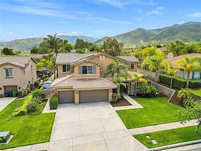 1706 Via Sevilla St Corona, CA 92881