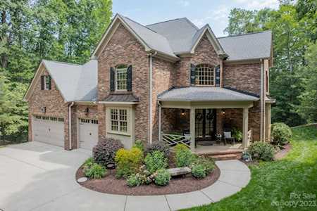 4273 Stormy Pointe Ct Denver, NC 28037