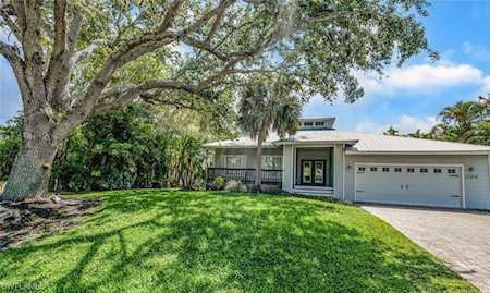 27199 River Royale Ct Bonita Springs, FL 34135