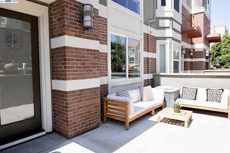 6577 Tralee Village Dr Dublin, CA 94568