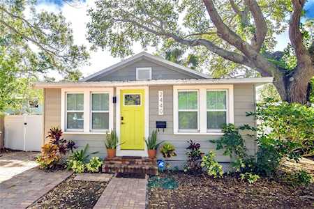 2440 Quincy St S St. Petersburg, FL 33711