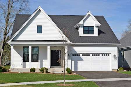 1577 Dempsey Dr St. Charles, IL 60174