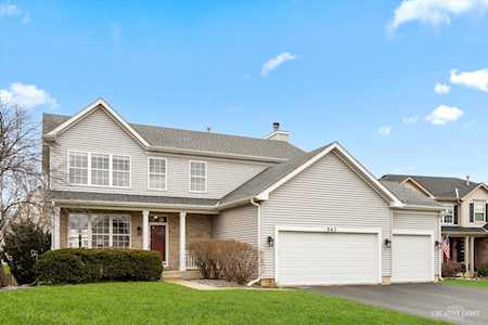 843 Spring Creek Circle Naperville, IL 60565