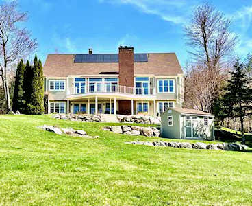 18 Namaschaug Landing Chesterfield, NH 03462