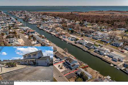 911 Sarasota Dr Forked River, NJ 08731