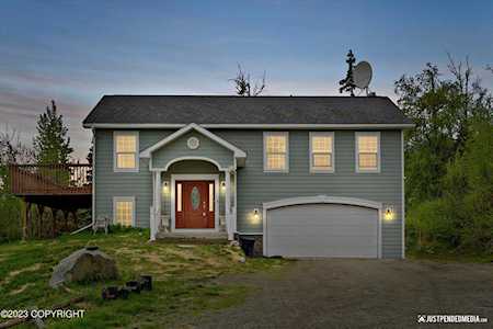 7518 S Alix Dr Wasilla, AK 99654