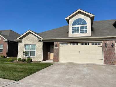 261 Twin Spring Ct Shelbyville, KY 40065