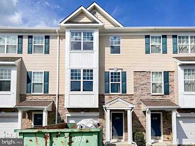 220 Mallard Ln Pleasantville, NJ 08232