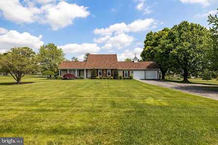 1375 Woodbine Rd Woodbine, MD 21797