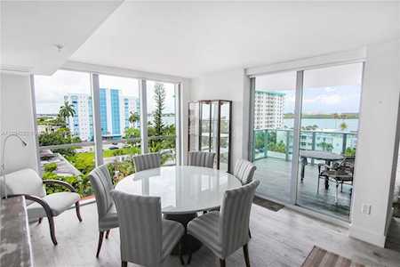 1133 102nd St #707 Bay Harbor Islands, FL 33154