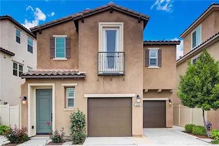 520 Escenico Lake Forest, CA 92630