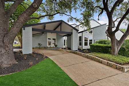 9410 Hill View Drive Dallas, TX 75231