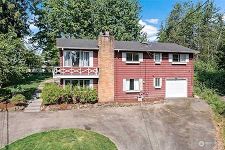 824 SW 301st Place Federal Way, WA 98023