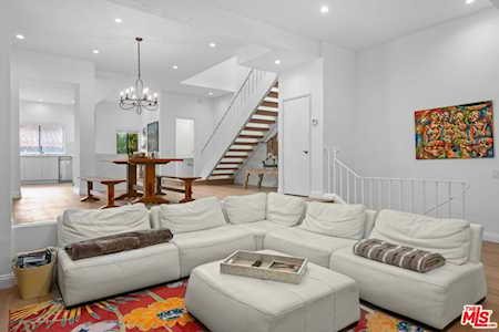1554 Michael Ln Pacific Palisades, CA 90272