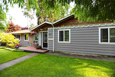 4201 Kootnai St W University Place, WA 98466