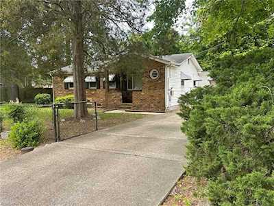 2032 Miller Ave Chesapeake, VA 23320