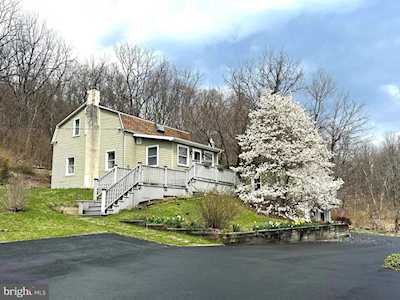 2703 Valley View Rd Bellefonte, PA 16823
