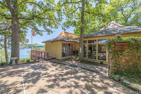 616 Black Hawk Dr Lake Ozark, MO 65049
