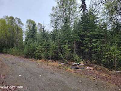 2827 Windflower Dr Kenai, AK 99611