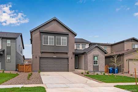 10009 Victor St Commerce City, CO 80022