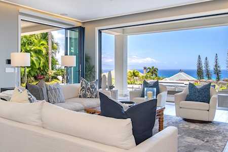 310 Cook Pine Dr Lahaina, HI 96761