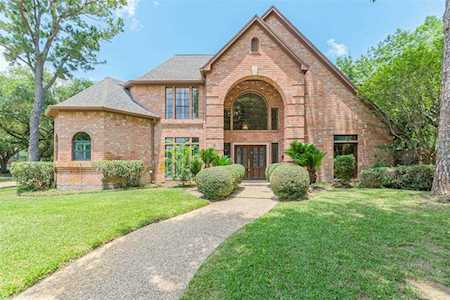603 Lee Shore Ln Houston, TX 77079