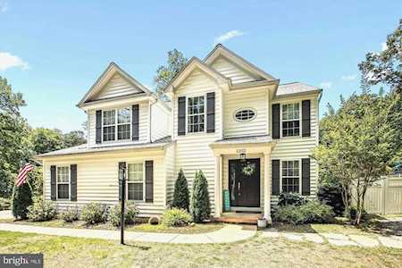 1202 Oak Harbor Ct Pasadena, MD 21122