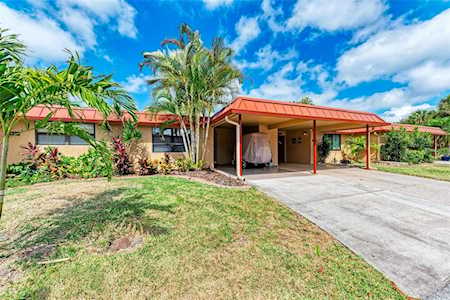 3892 Catalina Dr Bradenton, FL 34210
