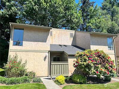 10040 NE 138th Place #K2 Kirkland, WA 98034