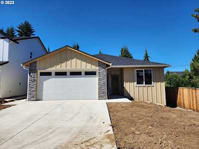 10811 NW 14th PL Vancouver, WA 98685