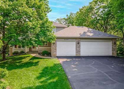 9106 Stratford Crossing Brooklyn Park, MN 55443
