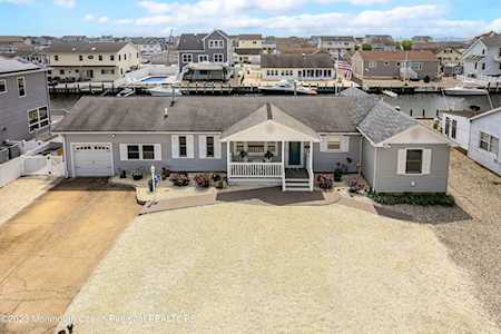 821 Windward Dr Forked River, NJ 08731
