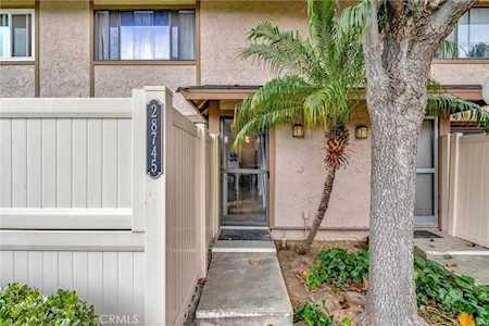 28745 Conejo View Dr #124 Agoura Hills, CA 91301