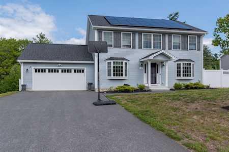 142 University Circle Hooksett, NH 03106