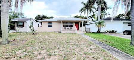 1734 30th Ave N St. Petersburg, FL 33713