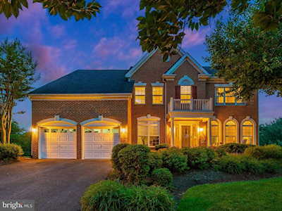 9803 Vista Ridge Ct Ijamsville, MD 21754