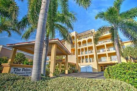 10315 Gulf Blvd #303 Treasure Island, FL 33706