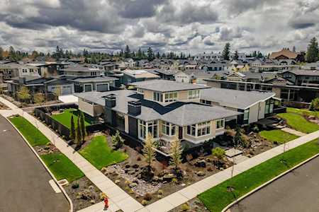 1322 NW Discovery Park Dr Bend, OR 97703