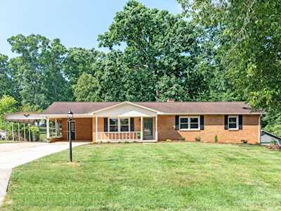 5208 Spring Ln Shelby, NC 28152