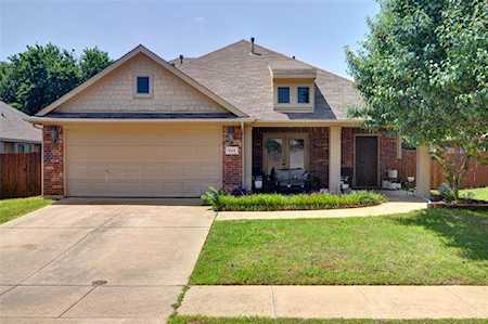 644 Vickie Street Crowley, TX 76036