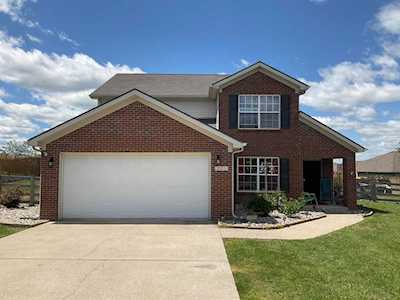221 Palm Hills Dr Richmond, KY 40475