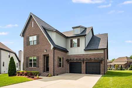 2932 Hadley Close Ln Thompsons Station, TN 37179