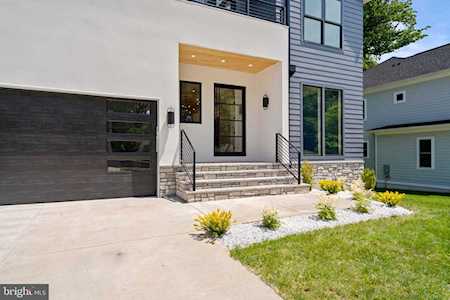 1206 Cottage St SW Vienna, VA 22180