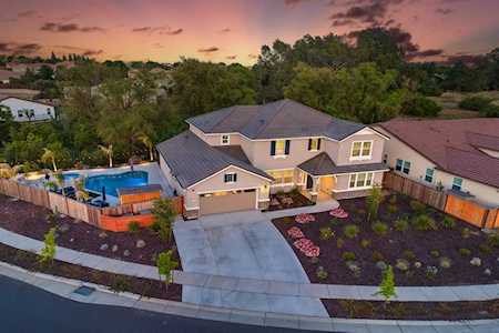 10095 Evening Star Drive Roseville, CA 95747
