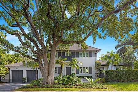 235 S Hibiscus Dr Miami Beach, FL 33139