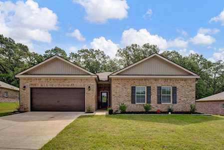525 Beau Tisdale Dr Oakland, TN 38060